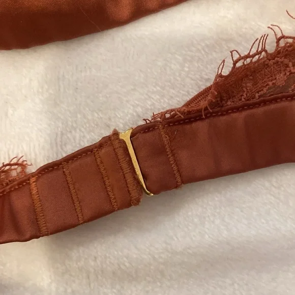 Victorias Secret floral lace elongated Bralette - Picture 8 of 8